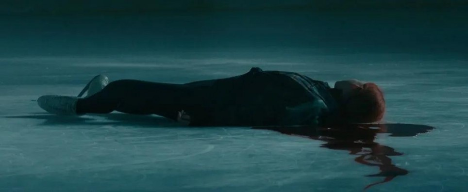 一半吹爆,一半争议,这部入围戛纳的国产片让人吵翻天