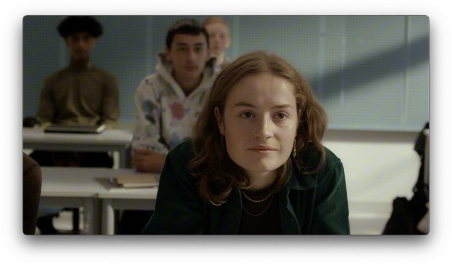 关于《梦》的多层文本拆解与符号学分析