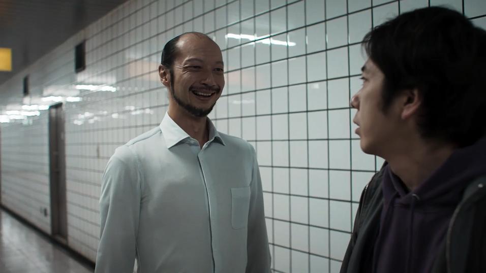 为什么设定“走路男”这个角色