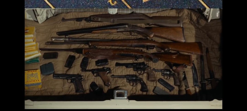 旧影与新恐：《目标》中的暴力祛魅